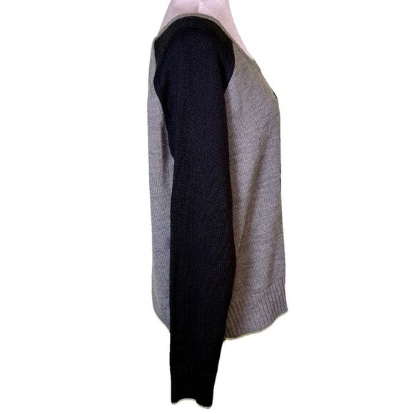 Women’s Gray Penguin Sweater Cozy Winter Holiday Quirky Whimsical Novelty Sz XL - Picture 4 of 8